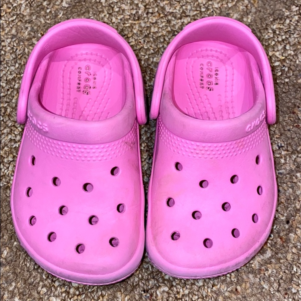 Girls crocs
